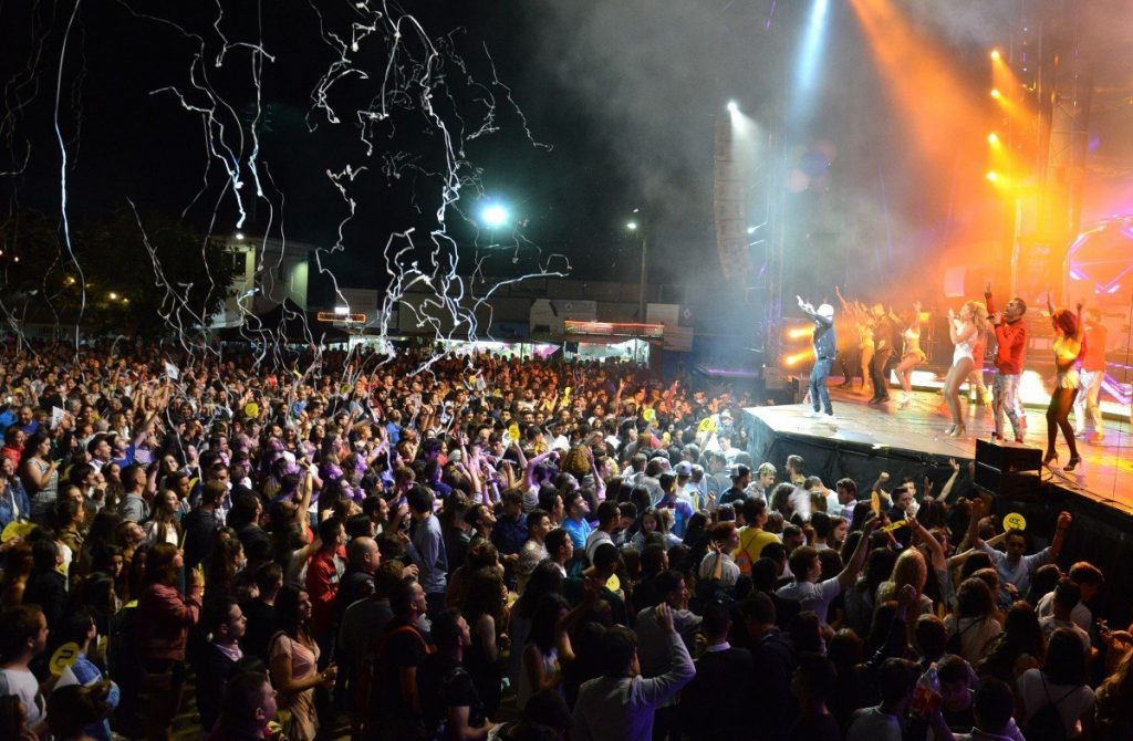 fiestas en la costa da morte